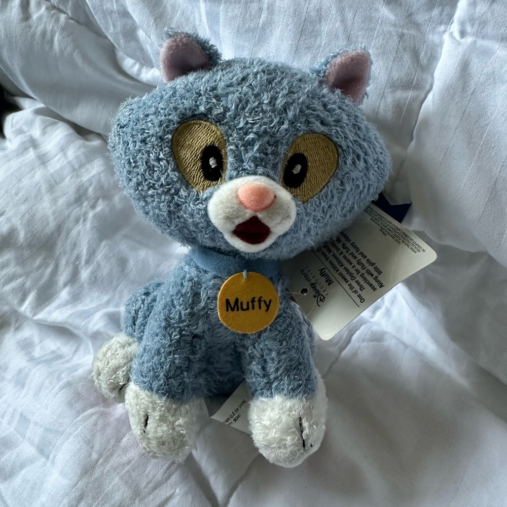 Disney Exclusive - Muffy from Three Orphan Kittens stuffed animal
